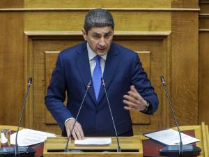 Διαγραφή Αυγενάκη από τη ΝΔ - Μομφή και αποκλεισμός από τις συνεδριάσεις της Βουλής
