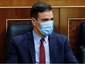 Σύνοδος Κορυφής: «Ένα πραγματικό σχέδιο Μάρσαλ» χαιρέτισε ο Ισπανός πρωθυπουργός Σάντσεθ