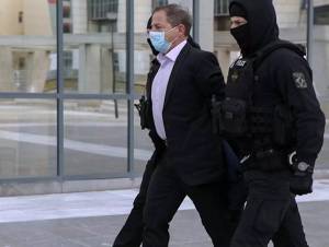 Την ενοχή Λιγνάδη για τρεις βιασμούς ανηλίκων προτείνει ο εισαγγελέας