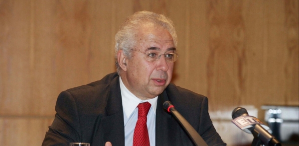 Πέθανε ο πρέσβης Αδαμάντιος Βασιλάκης