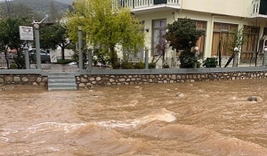 Μεγάλες ζημιές σε Εύβοια, Βοιωτία, Φθιώτιδα από τις πλημμύρες