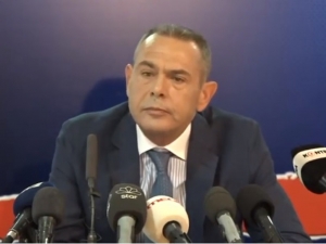 Έκτακτη συνέντευξη Π. Καμμένου: «Προσπαθούν να πλήξουν την τιμή και την υπόληψή μου»