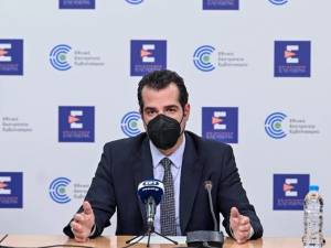 Lockdown για τους ανεμβολίαστους: Χωρίς rapid test δεν μπαίνουν πουθενά εκτός από φαρμακεία και σούπερ μάρκετ
