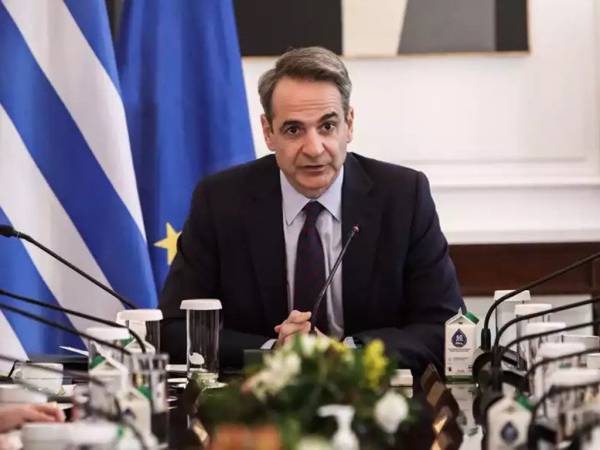 Μητσοτάκης: Δημιουργούμε δημοσιονομικό χώρο, αυξάνουμε τις θέσεις απασχόλησης, ρυθμίζουμε τα κόκκινα δάνεια αγροτών και συνεταιρισμών