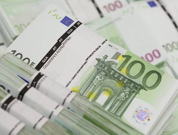 Ποιοι πληρώνονται έως τα Χριστούγεννα - Επιδόματα και συντάξεις