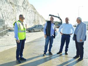 Επίσκεψη Χρήστου Σταϊκούρα στο κύριο εργοτάξιο του Flyover