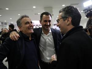 «Νέα Αριστερά» το όνομα της νέας εντεκαμελούς ΚΟ με επικεφαλής τον Αλέξη Χαρίτση