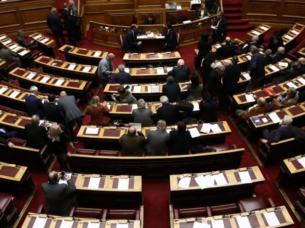 Ερώτηση ΚΙΝΑΛ για τη συντήρηση των ασθενοφόρων και τις δυσλειτουργίες του ΕΚΑΒ