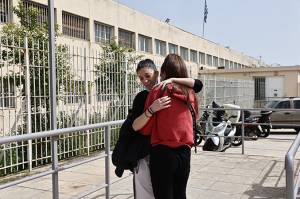 Κολωνός: Ξανά στο εδώλιο η μητέρα της 12χρονης για το αδίκημα της μαστροπείας – Έφεση από την εισαγγελία