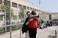 Κολωνός: Ξανά στο εδώλιο η μητέρα της 12χρονης για το αδίκημα της μαστροπείας – Έφεση από την εισαγγελία