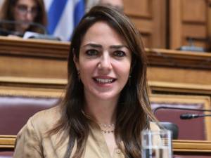 Μιχαηλίδου: Νέες συλλογικές συμβάσεις εργασίας στις ασφαλιστικές εταιρείες και στις ξενοδοχειακές επιχειρήσεις των Χανίων