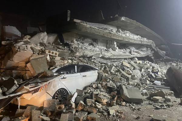 Anadolu: Ο σεισμός μετέτρεψε τη θάλασσα σε δίαυλο αδελφοσύνης με την Ελλάδα