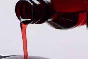 ΠΟΥ: Στο μικροσκόπιο εταιρείες που παρασκευάζουν συγκεκριμένα σιρόπια για το βήχα