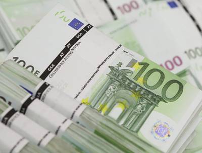 Επίδομα ακρίβειας: Την Μεγάλη Τρίτη καταβάλλεται η έκτακτη ενίσχυση των 200 ευρώ