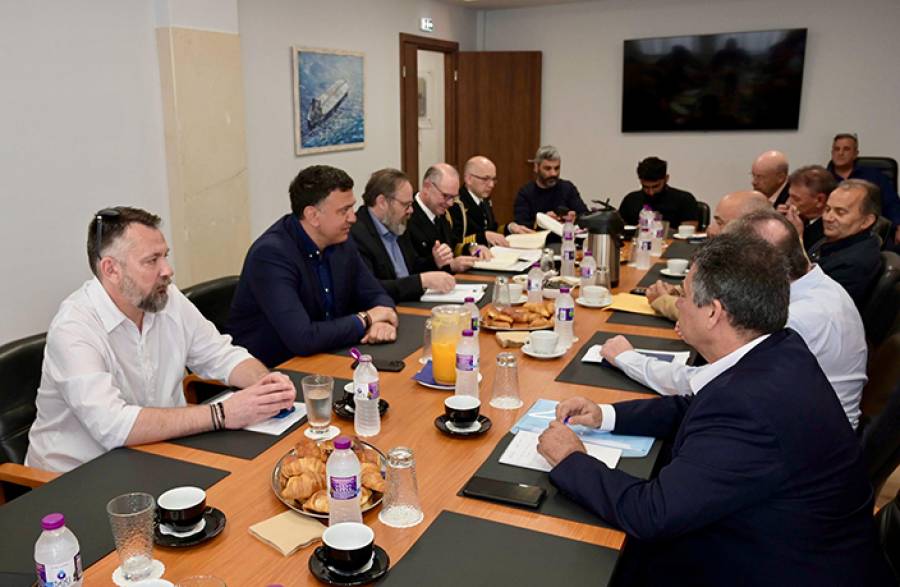 Β. Κικίλιας στη συνάντηση με ΠΝΟ: «Θα συνεργαστούμε με εντιμότητα και ειλικρίνεια προς όφελος των ναυτικών και της ναυτιλιακής κοινότητας»