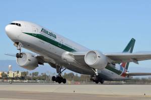 «Καμπάνα» 400 εκατ. ευρώ στην Alitalia από την Κομισιόν