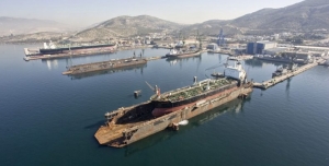 Παρατείνεται η ειδική διαχείριση των Ναυπηγείων Σκαραμαγκά