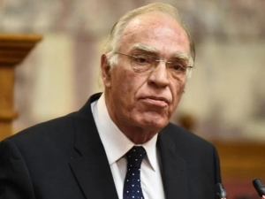 Ιατρικό ανακοινωθέν για Βασίλη Λεβέντη: Κρίσιμη η κατάστασή του