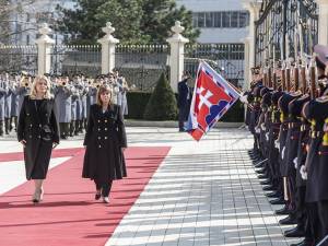 Επίσημη επίσκεψη Κατερίνας Σακελλαροπούλου στη Σλοβακία
