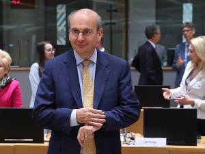 Στις Βρυξέλλες για το Eurogroup o K. Χατζηδάκης - Στο επίκεντρο οι δαπάνες για την άμυνα