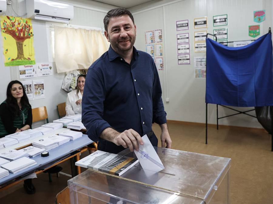 Στο Αρκαλοχώρι ψήφισε ο Ν. Ανδρουλάκης: Οι πολίτες να γυρίσουν την πλάτη στην τοξικότητα