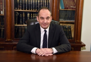 O Γ. Πλακιωτάκης χαιρετίζει την απόφαση του IMO για πρόσθετα μέτρα μείωσης του CO2 σε παγκόσμιο επίπεδο