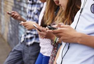 mobilefees.gov.gr: Πάνω από 500.000 αιτήσεις για απαλλαγή από τέλη κινητής και καρτοκινητής τηλεφωνίας