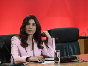 Η Πόπη Τσαπανίδου αποδέχτηκε την έδρα Ηλιόπουλου και ορκίζεται την Παρασκευή