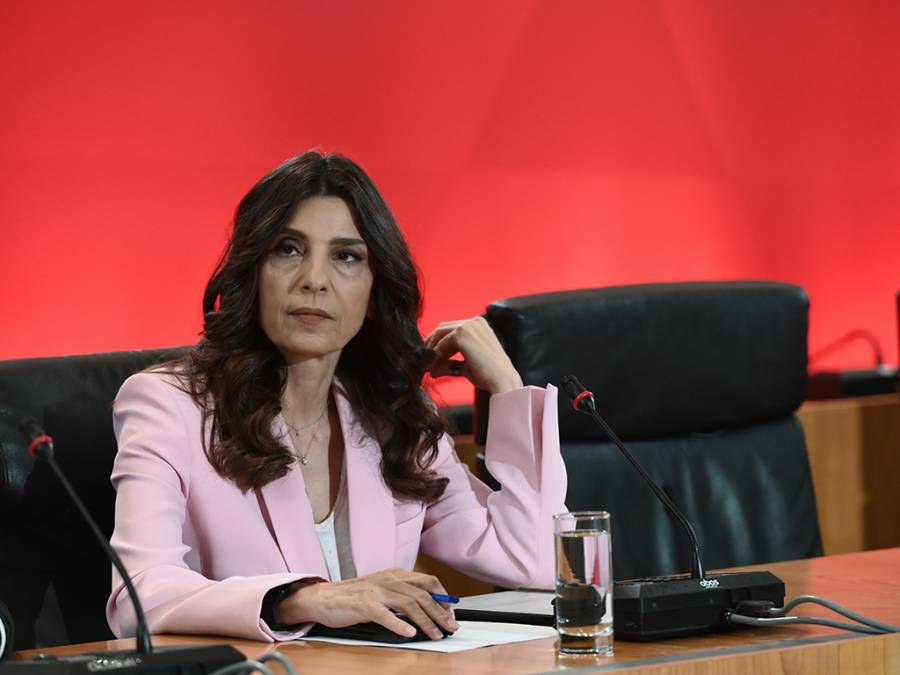 Η Πόπη Τσαπανίδου αποδέχτηκε την έδρα Ηλιόπουλου και ορκίζεται την Παρασκευή