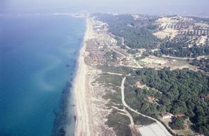 ΤΑΙΠΕΔ: Εκκίνηση της διαγωνιστικής διαδικασίας για την αξιοποίηση του ακινήτου «Ακτή και Camping Ποσειδίου Καλάνδρας»