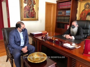 Συνάντηση ΥΦΥΝΑΝΠ, Κ. Κατσαφάδου, με τον Μητροπολίτη Πειραιώς Σεραφείμ