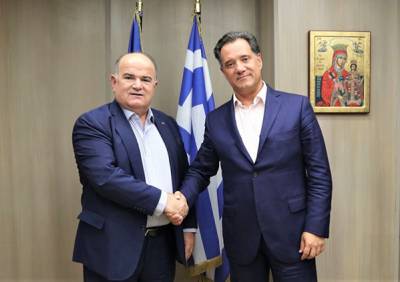 Η ψηφιακή κάρτα εργασίας στο επίκεντρο της συνάντησης ΓΣΕΒΕΕ - Άδ. Γεωργιάδη