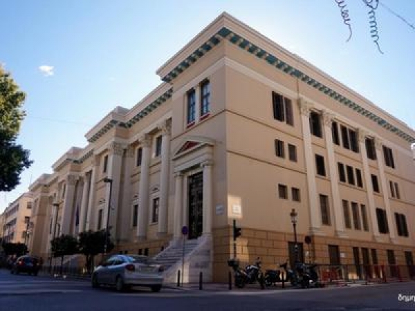 Πάτρα: Προειδοποιητικό τηλεφώνημα για βόμβα στα Δικαστήρια