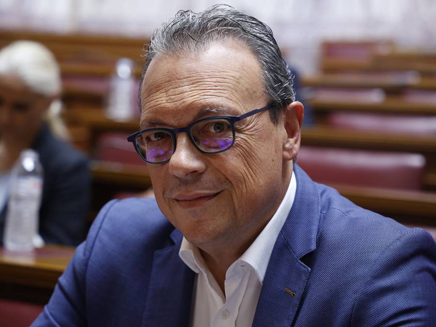 Ο Σωκράτης Φάμελλος ανακοίνωσε την υποψηφιότητά του για την προεδρία του ΣΥΡΙΖΑ