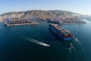 Νέο ατύχημα με εργαζόμενο στα κοντέινερ της Cosco