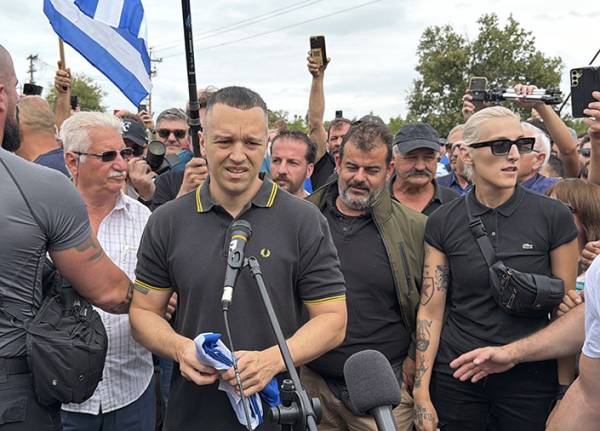 Αποφυλακίστηκε ο Ηλίας Κασιδιάρης - Ανακοίνωσε την ίδρυση κόμματος
