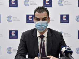 Tέταρτη δόση σε πολίτες άνω των 70 και σε άνω των 60 με υποκείμενα νοσήματα