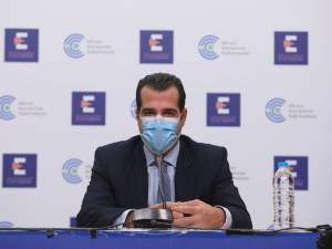 Πλεύρης: Εστίαση χωρίς μουσική και ρεβεγιόν μέχρι τις 02.00