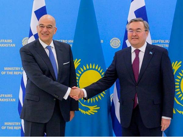 Στην Αστάνα ο Ν. Δένδιας - Η σημασία των σχέσεων με το Καζακστάν